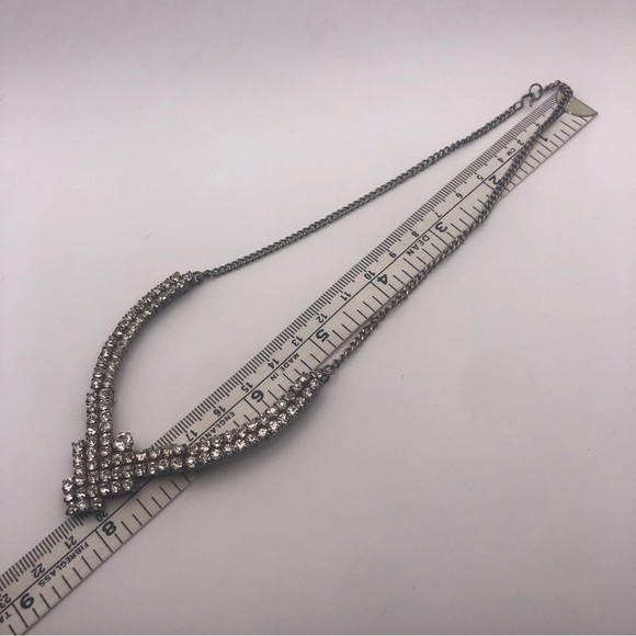 VTG Rhinestone Silver Tone Metal Set Necklace Earrings Bracelet 16”/ 2” / 7.5” - Picture 7 of 8